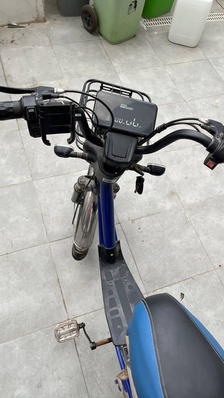 السلام عليكم
بايسكل شحن للبيع حجم 20 عدد البطاريات 4 البايسكل نظيف البطاريات صارلي سبوع من بدلتهن يعني جديدة مابي اي نقص فقط الاشارة اليمين متشتغل
 مكاني الكاظمية
 السعر 250 الف و بي مجال للشراي


**إذا كنت صاحب هذا الإعلان وتريد حذفه لأي سبب، رجاءا أرسل رسالة إلى الدعم الفني**