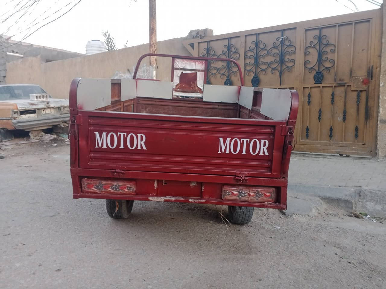 سلام عليكم ستوته للبيع موديل 2015مكينه 21 مكفوله ركبه ووراق وشاصي ستوته نضيفه وخير من الله شراي ينتصل عل خط ما متواجد خاص مكاني كربلاء حي شارع ستين***********
