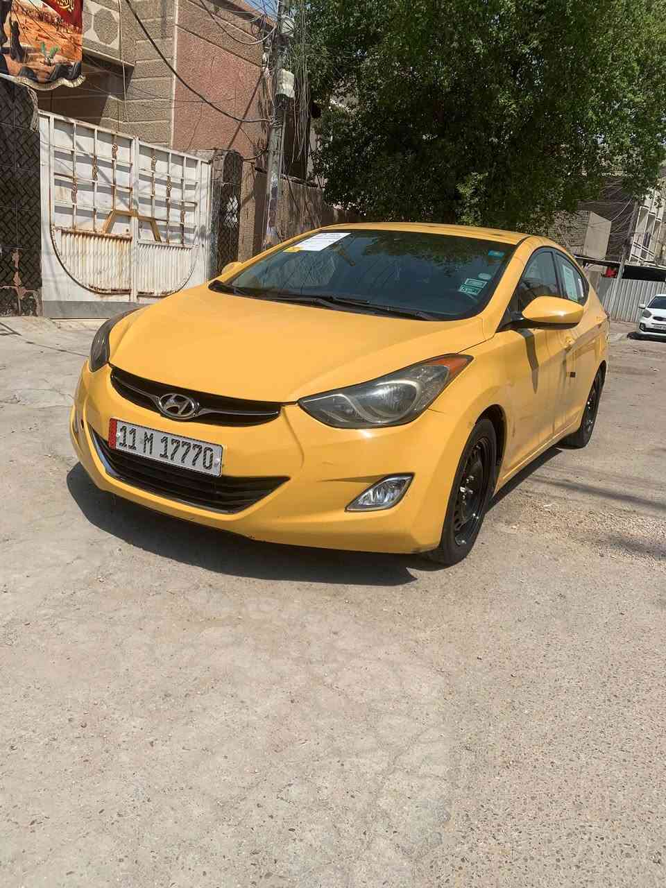سلام عليكم النترا ٢٠١٣ للبيع 
وارد امريكي حادثه بس خشم البنيد نفسه مصلح 
بدون ايرباك بدون شاصي 
سياره كله ليبل واحد
كير ومكينه خير من الله 
صدر امامي خلفي جديد 
تخم تاير جديد 
منضومه تبريد كله جديد توني شاده 
رقم بغداد مميز بأسمي سنويه لل٣١ 
هيأ مصفره جديد عارضه ب٩٢ وبيه مجال 
مكاني بغداد حي اور للاتصال ***********
