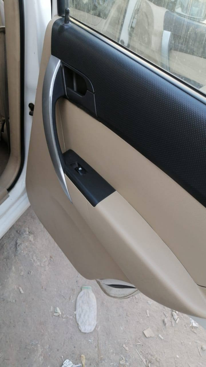 سلام عليكم
افيو موديل 2011 شركه العامه
ماشيه 95 رقم بغداد دولي
كير اوتوماتيك محرك مفتوح1500
بيه صبغ بصفحه اليمنه
سعر 70 مكان سياره بغداد الاعلام 
***********
