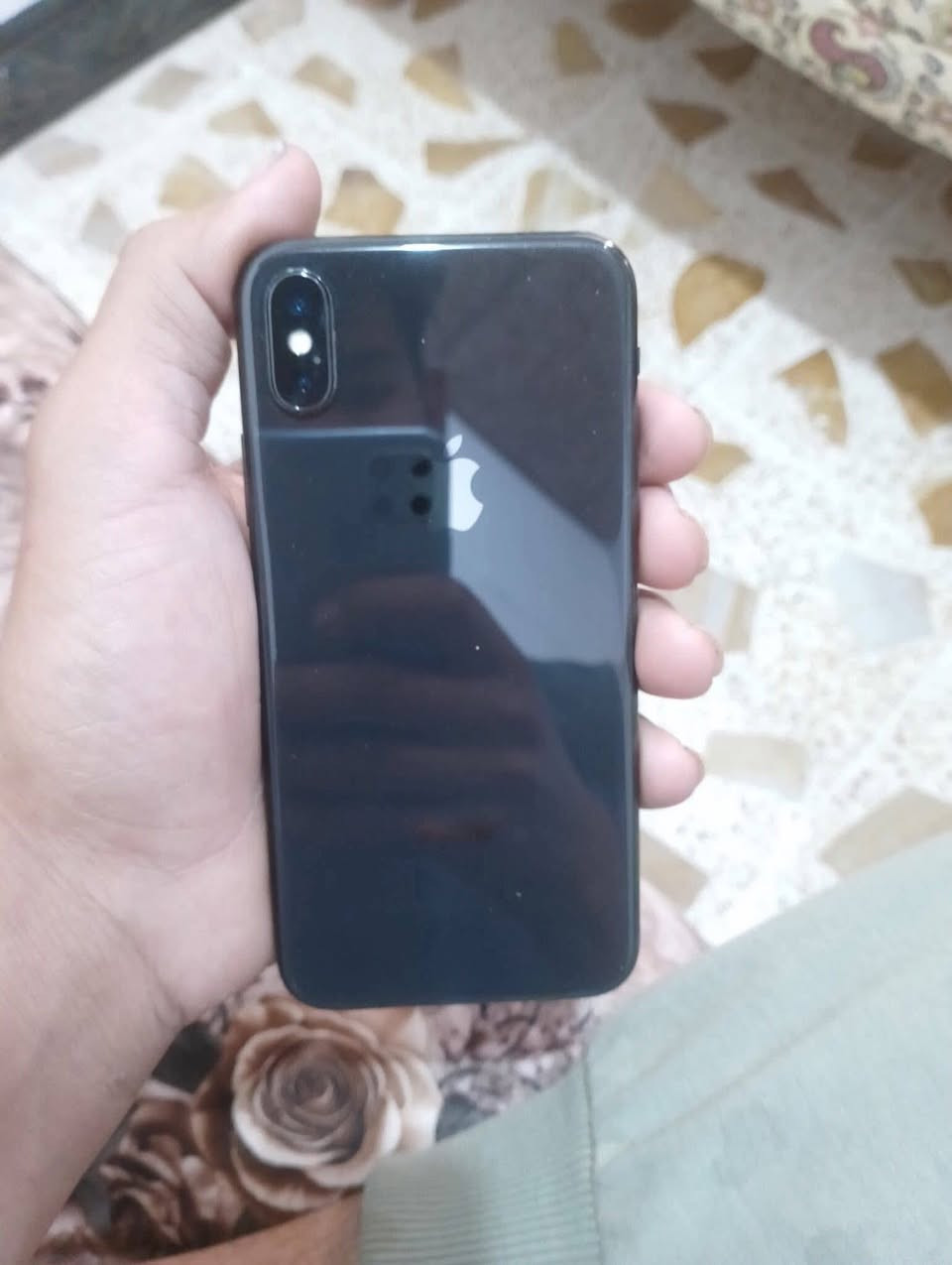 ذاكرة 256

بطارية 78 

السعر 180 
***********
