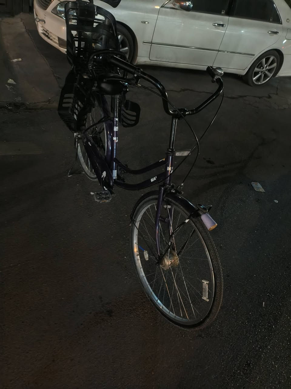 السلام عليكم عندي باسكل بناتي للبيع NA2 لون بنفسجي جديد حساس شغال مديل 2018 كشن جديد تايرات جوابه جدد بايدرات جدد بريكات جدد لا صبغ ولا جراد السعر 100 وبي مجال مكلف بل نشر لحد طبلي خاص رقم *********** صاحب الباسكل مكاني حي ااقاهره
