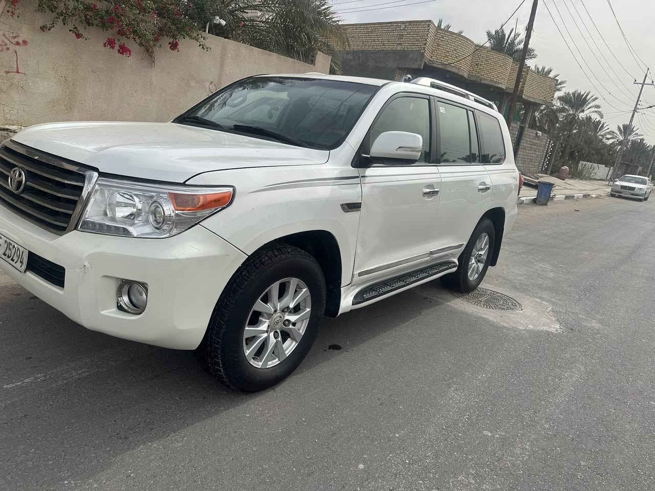 لاندكروز..موديل 2011
كاز..كفاله ضربه وكص 
رقم اربيل…تحويل وكاله ثاني يوم 
الهاتف:***********
