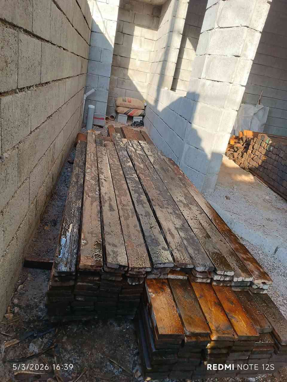 4مكعب لوح 4مترعدد410
1مكعب لوح 3متر عدد133
نصف مكعب سير 3متر عدد34
نصف مكعب لوح مترين عدد100
1مكعب سير متر ونصف عدد120
1مكعب سير مترين عدد90
نصف مكعب بقارات 7.7عدد90

1.5مكعب بقارات 2.4
1مكعب بقارات 2.4طول ,متر ونصف

100لوح متر 
100بقارة 80سم

عدد 11مكعب ونصف ...
***********
ديالى .خانقين...
