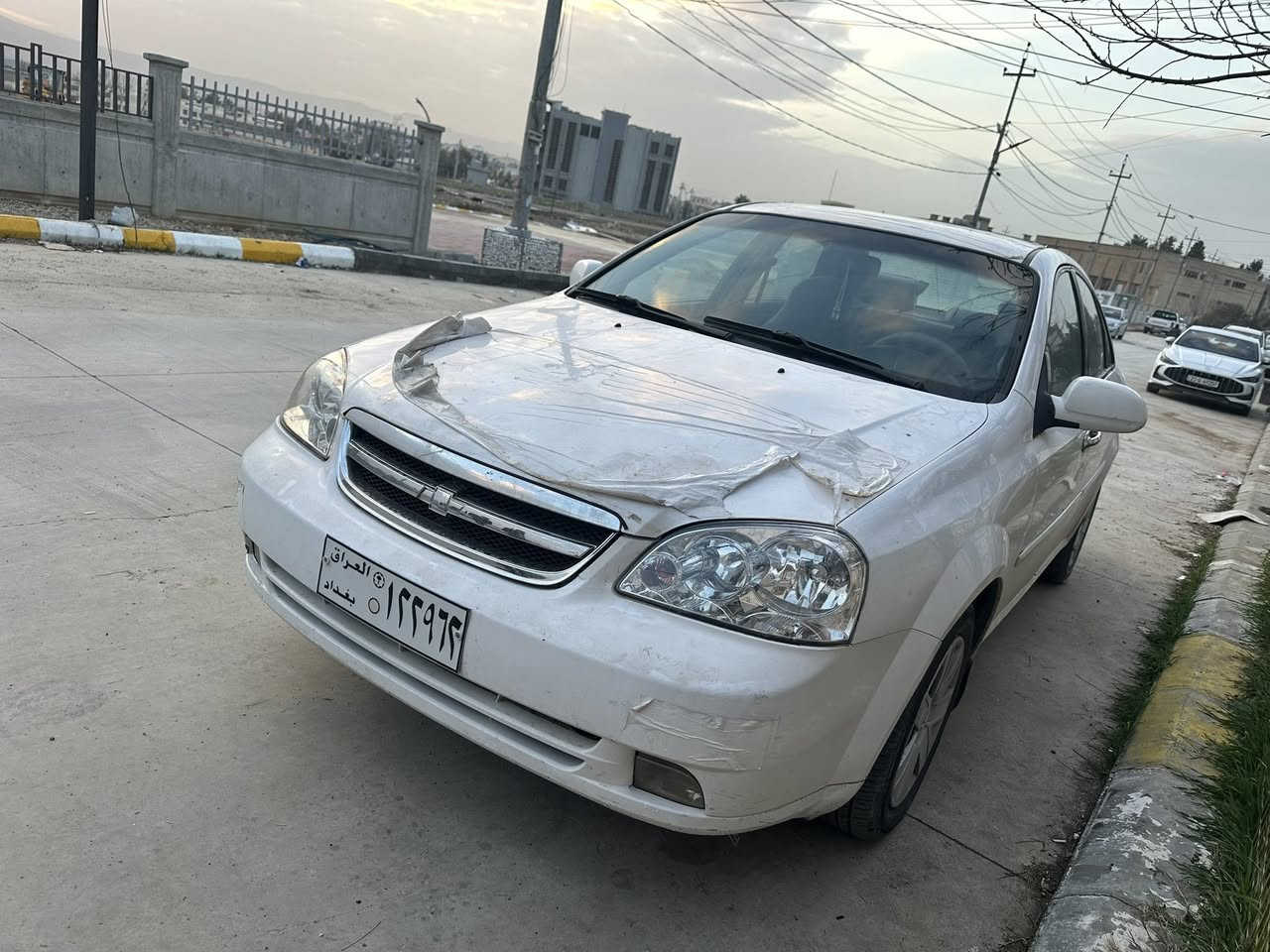 ئۆبترا مۆدیل ٢٠٠٩
ئۆتۆماتیک
شاشەو ئای بات و کامیرا
بەشەرتی گیرو مەکینە
مەسرەفی هیج تیانییە
جواتایەی تازەیە 
سەیارە کە ساخ دوبارجەی 
بۆیاخە دەعمی نییە 
کتابی مزیدە لەگەڵە 
بەشەرتی بەفرەزو هه موشتیک
بەناو ئەکریت سعری ٤٥ گەڵا
***********
