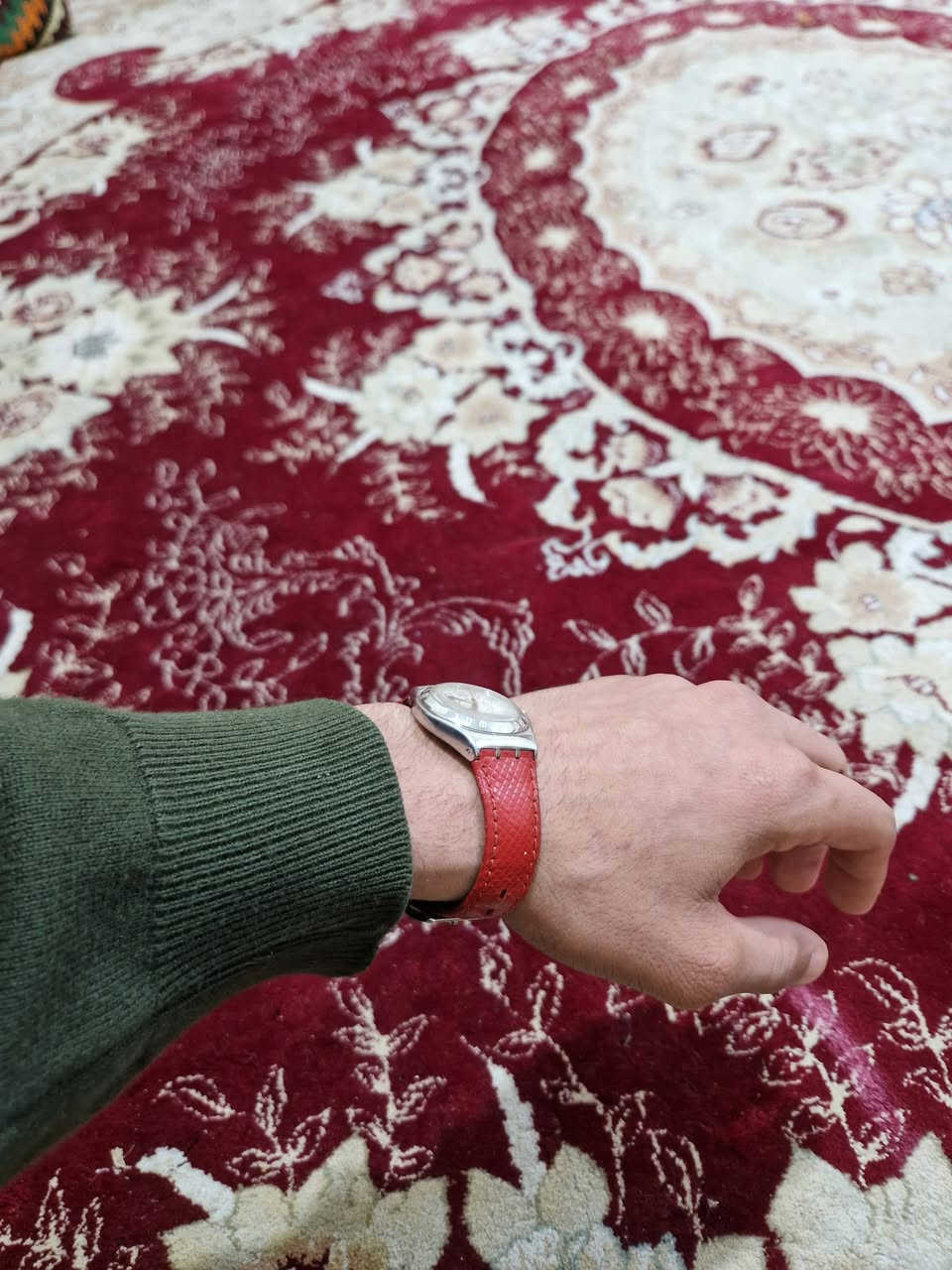 ساعة سويسري اصلي سواتج ساعة بلادية كلشي ممغير بيهة  علة اول تم ٦٠ مع التوصيل نضافة تامة


**إذا كنت صاحب هذا الإعلان وتريد حذفه لأي سبب، رجاءا أرسل رسالة إلى الدعم الفني**