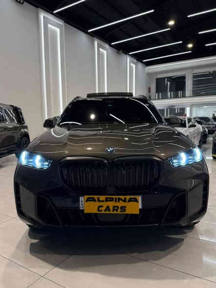 BMW X5 xDrive 50e 
M SPORT PACKAGE

شكل جديد🔥🔥

موديل:2024  
B58 TU2 3.0 16 turbo
سلندر:6 سلندر
 ماشي:25 الف مايل
شريكه:وارد اميركي كلين تايتل

 مواصفات:
الكاميرا الخلفية - سقف بانورامي - صندوق كهربائي - التحكم على المنحدرات - كاميرا 360 - تدفئة المقاعد - تبريد المقاعد - فتحة
السقف - بصمة - شاشة - مراقبة النقطة العمياء - التحكم التلقائي في درجة الحرارة - نظام بدء التشغيل - نظام فرملة الطوارئ - 8 وسادة
هوائية - المصابيح الأمامية ليد - مصابيح الليزر الأمامية - عرض المعلومات على الزجاج الامامي - تدفئة مقود القيادة - لوحة قيادة رقمية
- إنارة محيطية - أبل كاربلاي - مقاعد تدليك - xDrive
*********** بغداد
