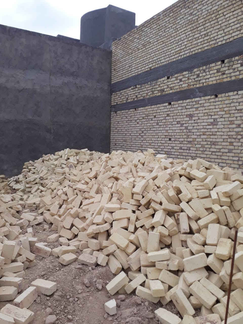 طابوك بناء قالب واحد حمل فول سعر مناسب 430واصل ***********
