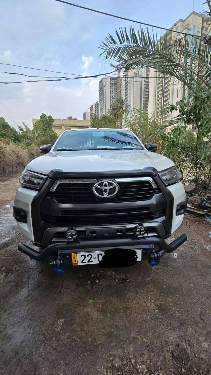 السلام عليكم اللبيع تيوتا هايلوكس ٢٠٢١ محرك ٦ سلندر 4.000
بصمه تشغيل 
حساسات امامي خلفي رادارات 
تبريد ثلج 
تخم تايرات جدد 
شادله درع امامي وخلفي ووبلجكتر 
مكفول ماعد شخط بارد بالجاملغ اصبع اقل من اصبع 
سونار بيه 
مكان بغداد علي الصالح مقابل رويال ستي
***********
