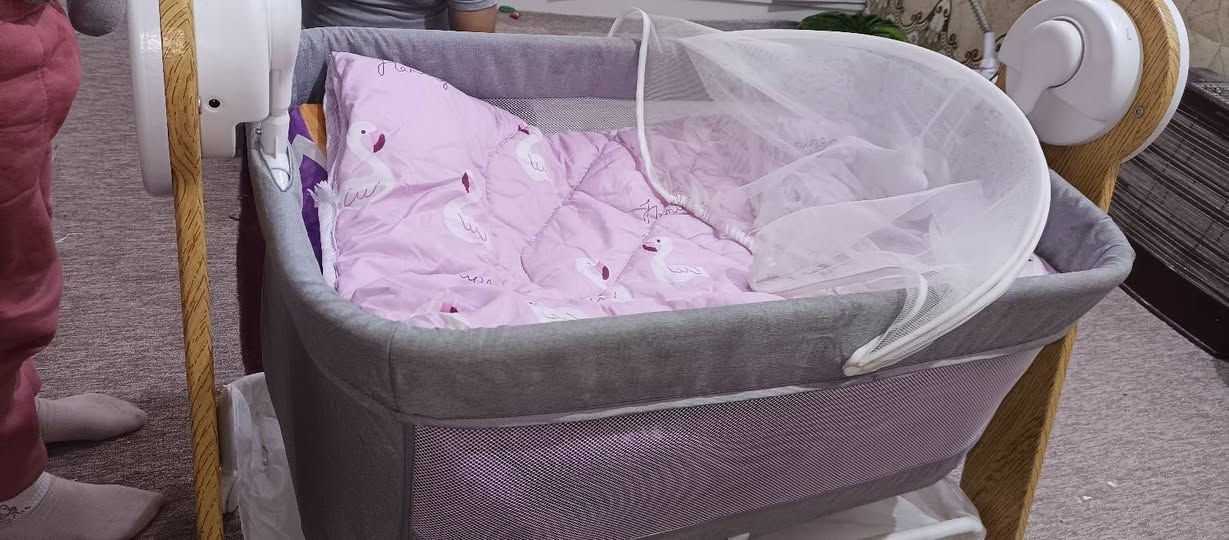 السلام عليكم من رخصه الادمن..كاروك هزاز يعمل على الباتريات القلم ويعمل على الشاحنه مع ريمونت  بيه اربع انواع موسيقى هادئه مع مصباح شمسي ..استخدام قليل .. سعره قفل 80 الف غير التوصيل.. مستعجل عليه لئن هذه مو سعره..تواصل ***********
