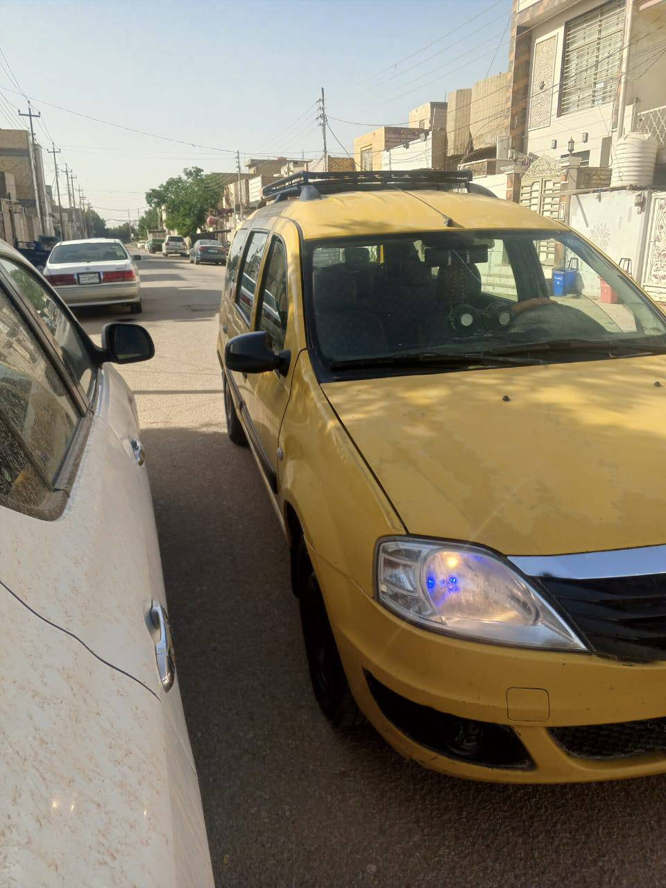 سلام عليكم رينو لوكان مديل 11بسمنه مصفره هيه وغرمات خطه نجف غماس سعر 48وبيه مجال مكان نجف موبايل ***********

