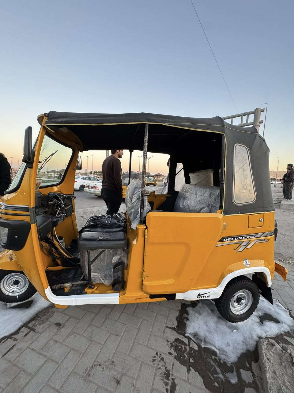 ￼ للبيع ￼￼ رقم الهاتف ***********. ￼21. 12
