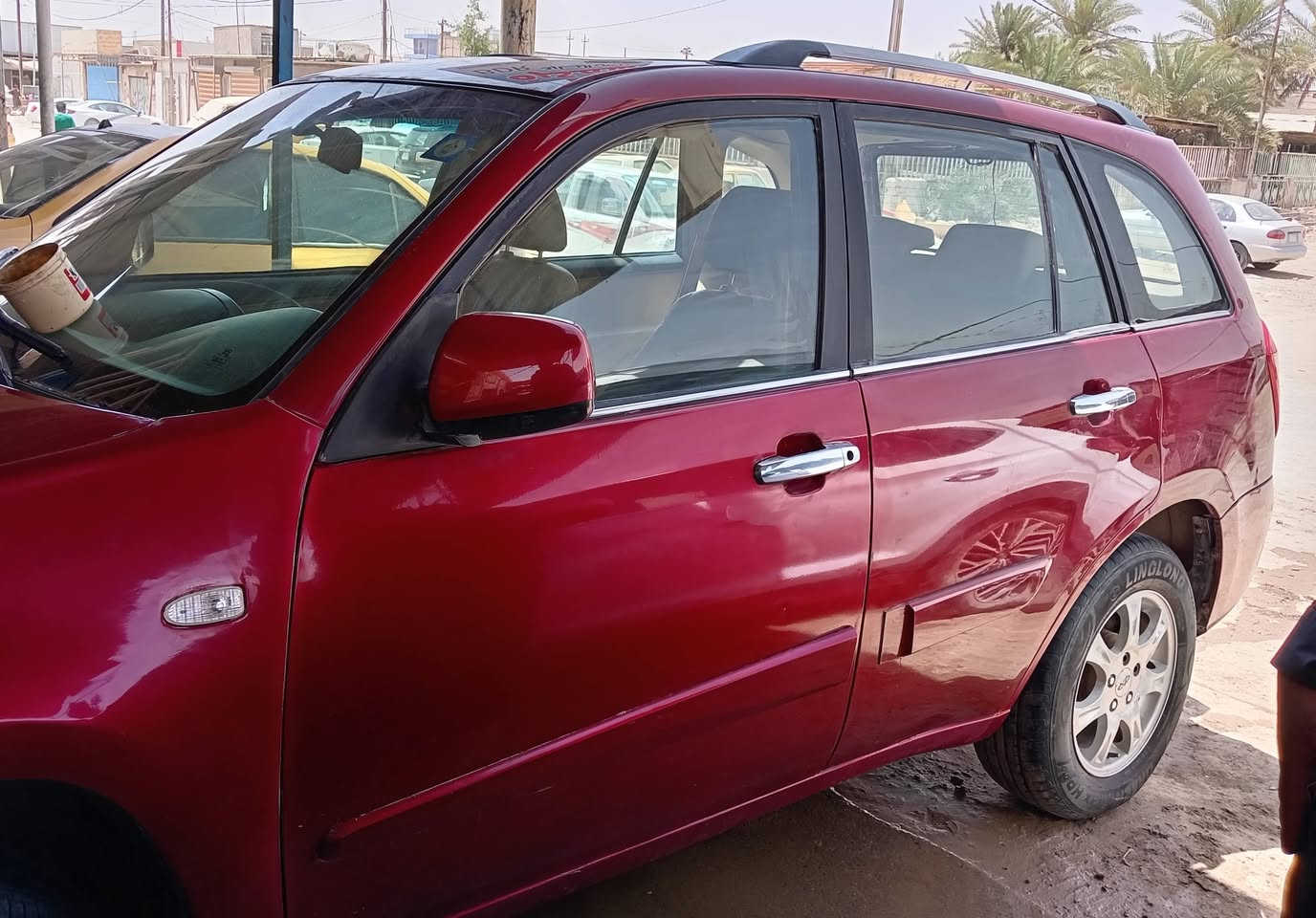 السلام عليكم تيكو 2013 للبيع سنوية 2030 بسمي رقم واسط جاهزة من كلشي تخم تاير بطارية حدادية جديدة دوشمة جديدة كير محرك خير من الله كشر مصبوغ قطع أثر خياس السعر 45 بيه مجال اتصال على الرقم *********** مكان السيارة بالديوانية
