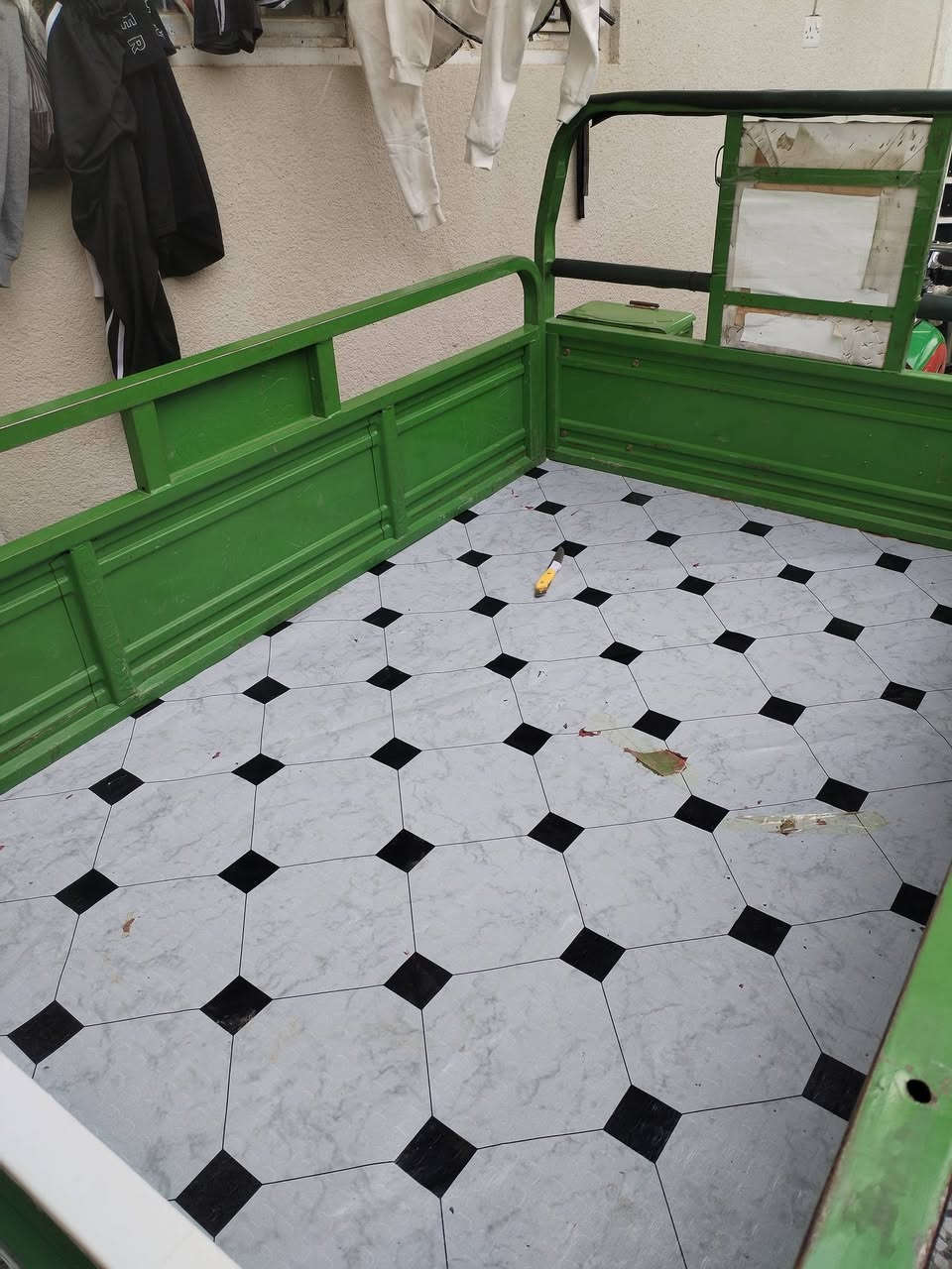 ستوته للبيع موديل 23 طالعه بال 24 ستوته كفاله عامه من كل شيء جديده مكينه ما مفتوحه ابد زيرو اوراق اصولي باسمي معرض مالك بلال الشراي يتصل على الرقم ويتدلل المكان كربلاء ***********
