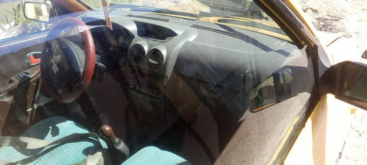 سلام عليكم سايبه للبيع المديل 2010مكينه نضيفه وكير نضيف تخم تاير نضيف سيياراه جاهزه سعره٨وراق رقم الهاتف *********** موجود واتساب
