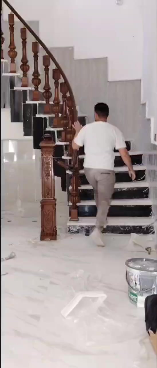 ⚠️🔥 عروض خاصة 💯 تخفيضات محدودة 🔥⚠️
🌟 عرانيص المحجرات الملكية 🌟
🏆 جودة عالية وفخامة تدوم للسنين ✨
#عرانيص_ملكية
#محجرات_فاخرة
#بلاستيك_ABS
#ديكورات_راقية
🔹 النوع: PVC عظم عاج 🤍
🔹 جميع الموديلات متوفرة 🎨
🔹 جميع الألوان حسب الطلب 🌈
🔹 الوزن: 4 كغم ⚖️
🔹 الارتفاع: 1 متر مع القبضة 📏
🔹 القبضة: ألمنيوم دائرية ✨
🔹 مدة الإنجاز: يوم واحد فقط ⏱️🔥
✨ ليش تختارنا؟
✔️ دقة عالية بالتفاصيل 🎯
✔️ تثبيت وأمان 100% 🔒
✔️ تشطيب نظيف بدون عيوب 👌
✔️ تنفيذ حسب قياس درج بيتك بالضبط 📐
✔️ التزام كامل بالوقت ⏳
✔️ إشراف هندسي 🏗️
✔️ تنظيف بعد انتهاء العمل 🧼
✔️ صيانة وضمان حقيقي ✅
💎 قطعة فنية تعيش لسنين وتبقى عنوان فخامة ببيتك 🏡✨
💰 الأسعار:
▪️ سعر العرنوص: ٢٠ ألف دينار 💵
▪️ الدنكة الرئيسية: ٩٠ ألف دينار 💰
▪️ الجام المقطع لدرج الدور: 65 ألف دينار للمتر 📏
▪️ الجام المقطع لدرج العدل: 60 ألف دينار للمتر 📐
🚚 نعمل في جميع المحافظات الحبيبة 🇮🇶
🚛 خدمة توصيل مواد عرانيص إلى جميع المحافظات
📞 للحجز والاستفسار: *********** ☎️
🔥 احجز اليوم وخلي درج بيتك يصير تحفة فنية تليق بذوقك 👑✨
