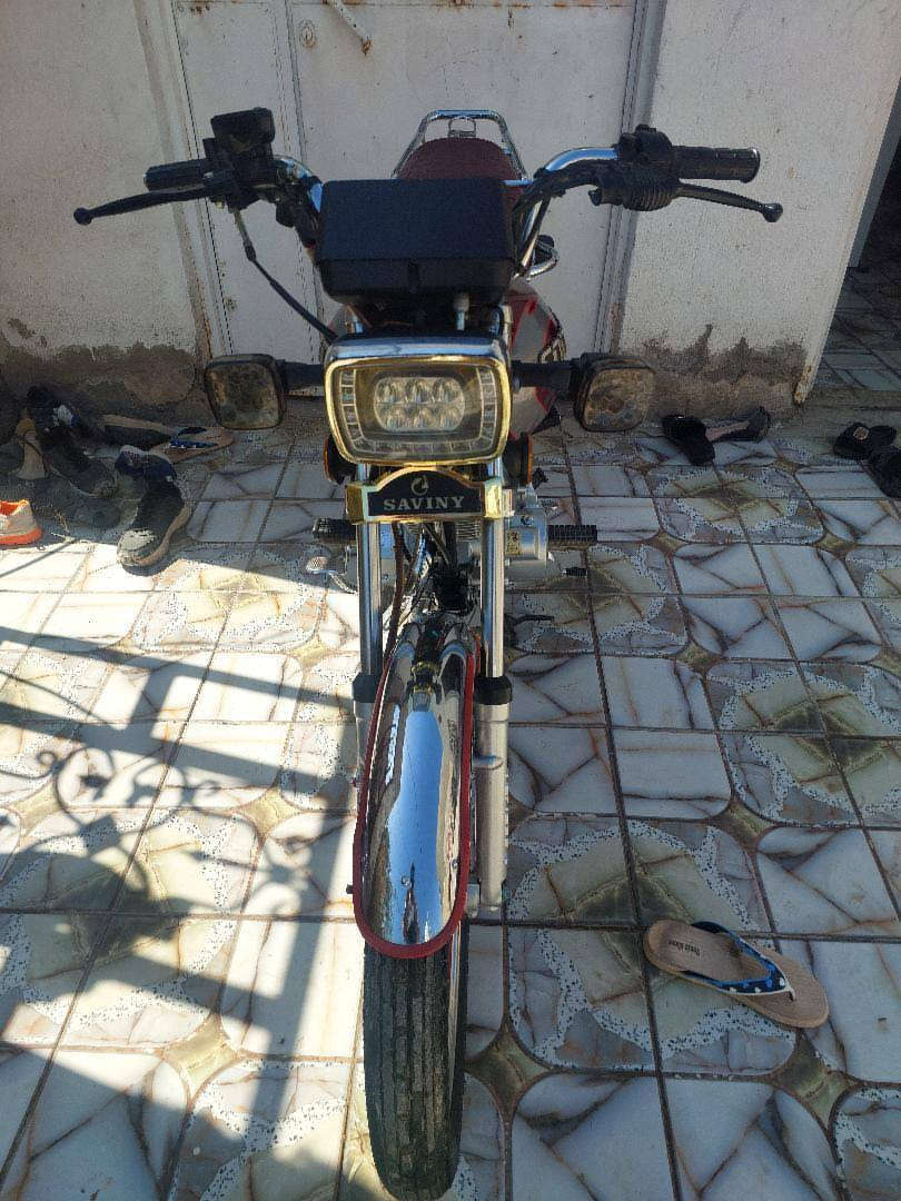 سلام عليكم دراجه سفانه جديده  للبيع وراق صولي سعر 800 اوبيه مجال للشراي  رقمي *********** بي واتساب
