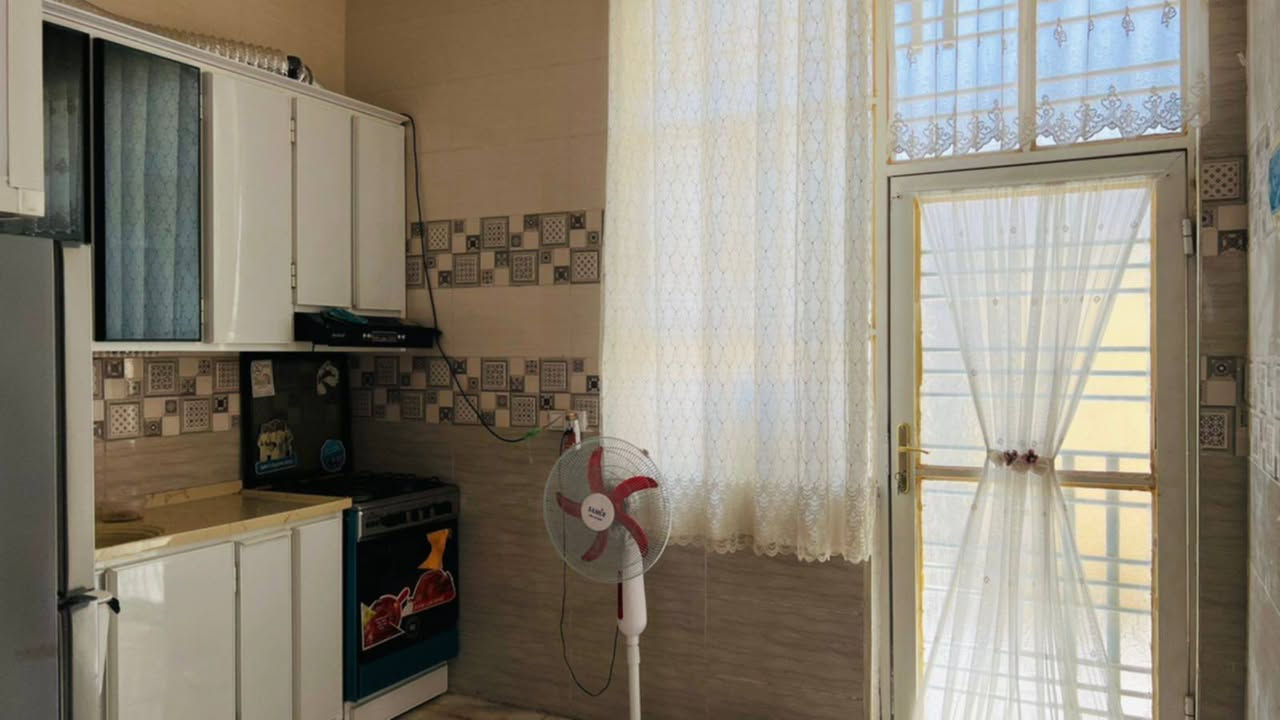 سلام بسعر 46 مليون وبيه مجال 🙋‍♂️100متر شغل جناي
#يعلن_مكتب_سماء_النجف _مقابل_قرية_لغدير_عمود282_مباشر

#بيت_100متر_مربعه بيع+ ومراوس 

#_قريبه_عله_شارع_لعام_ مسافت 250م تبليط لباب البيت 

#بيت_طابو_زراعي_سند25

#سعر_46مليون_وبيه_مجال

معه الاثاث سبالت2+مجمده+ثلاجه

+خلاطات +تانكي +سخان

بناء حديث

بناء ممتاز جدا 

 عنوان لبيت النجف 
#مقابل_ملحق_قرية_الغدير_مباشر 
يحتوي لبيت على+ غرفه1 +صاله +ستغبال +مطبخ +صحيات بلداخل +وصحيات بلخارج 

***********وتساب
