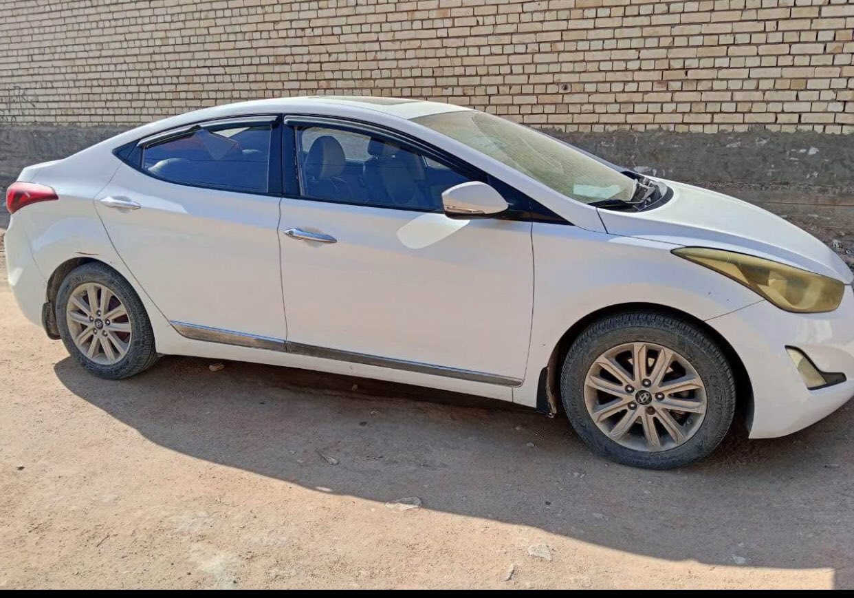 النترا 2015 خليجي
فول عدا البصمة
رقم نجف
بيها حار وبارد
المكينه بيها بخار
السعر 112 ورقه
***********
