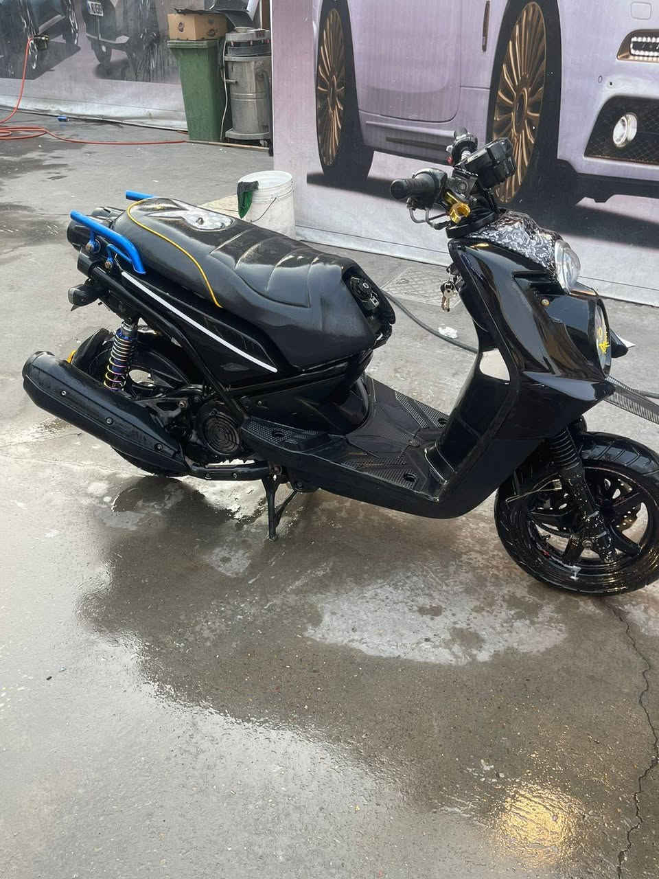 السلام عليكم 
سكنس جبلي للبيع 
السعر 950 وبيها مجال 
دراجة شلعة ومعدل فوول 
العنوان بغداد 
***********
