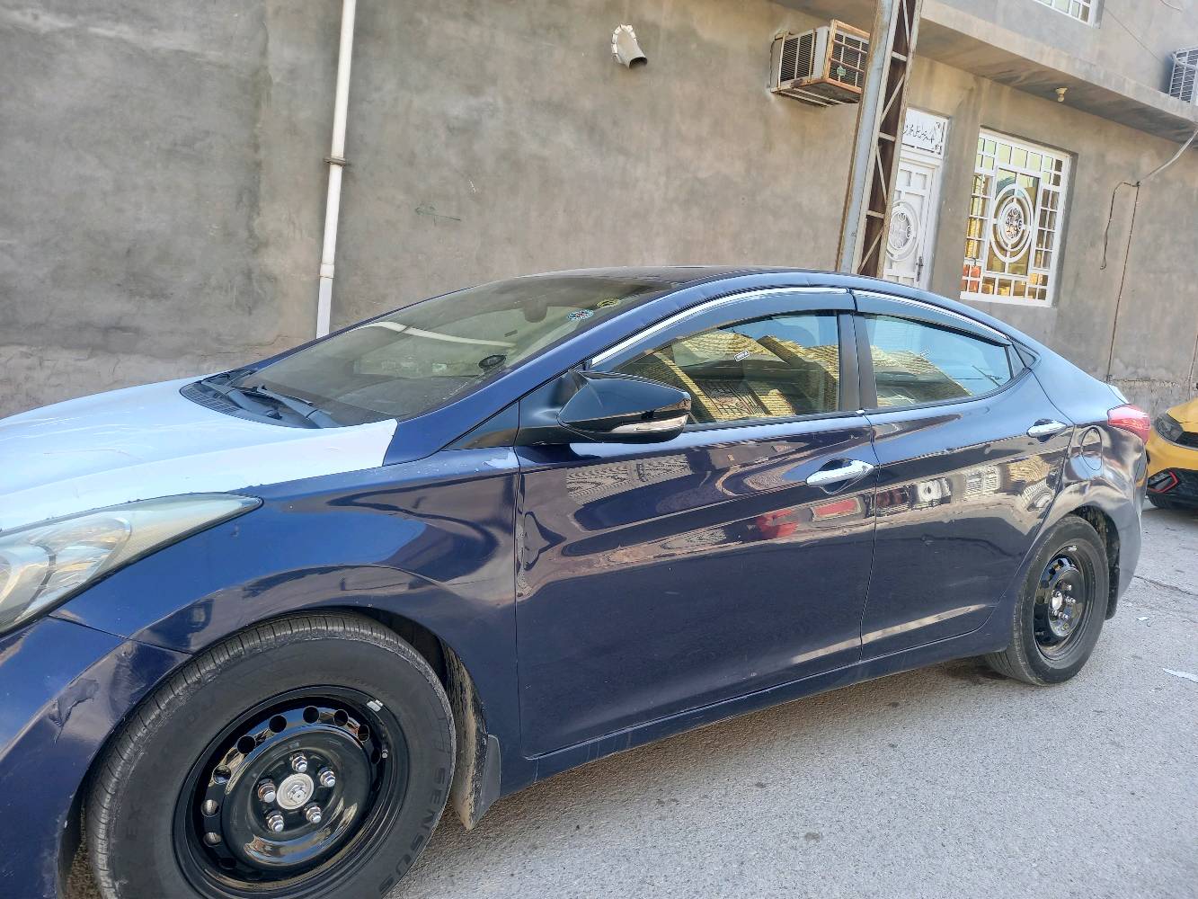 النترا ١٣امريكي مكينه ٢٠٠٠دوش جديده قبل ١٥يؤم شادها ضربتها بالجنطه واصله للحوض بيها قبق جنطه مبدل مكينه كير كفاله حداديه تبريد كهربائيات كلها شغاله شاشه تحكم استيرن سياره جاهزه مابيها نقص رقم بغداد الجديد شرط التحويل مكان السياره واسط 