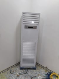 سبلت للبيع 400 وبي مجال اتصل عل ارقام 07837262589بي وتساب 07510969010