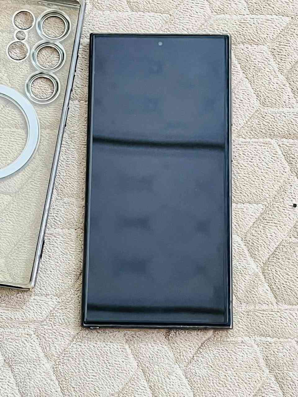 ألترا s24 للبيع ذاكرة 256
شركة ألماسة 
ضمان 5 أيام اي خلل يرجع
جهاز مامفتوح المكان العلم 
السعر900  وبي مجال 
الرقم ***********
