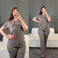 قناة واتساب • موديلات • ملابس
