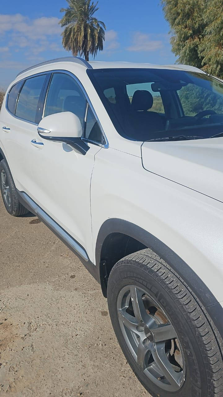 اللهم صلي على محمد واله محمد
سنتافي موديل 2022 الشكل الجديد

مواصفات فول عدا الفتحه 

  وارد امريكي السياره حادث جاملغ امامي  جدا بسيط 

مرقمة أربيل تحويل ثاني يوم 

كشن كهرباء الامامي

كشنات مخمل

بصمة تشغيل

تشغيل عن بعد

2500 محرك  4 سلندر 

شحن مبايل واير ليس

لد امامي Led

رادار امامي خلفي جانبي 

-- اطفاء ذاتي

مانع انزلاق

كيرها يجي  دكم بيانو 

تبريد منفصل 

تبريد قطعتين

فور ويل  

فول تحكم استيرن جهتين

شاشة تدعم كار بلي  مع كامرا خلفية 

مانع انحدار  

مانع تصادم امامي خلفي 

تحديد مسار قيادة آليه 

شفتات استيرن  

شاشة اعطال 

منافذ شحن امامي خلفي 

سياره جديده بمعنى الكلمه مال جناي 

وباقي المواصفات معروفة 

للاتصال ***********

مكان السياره بغداد
