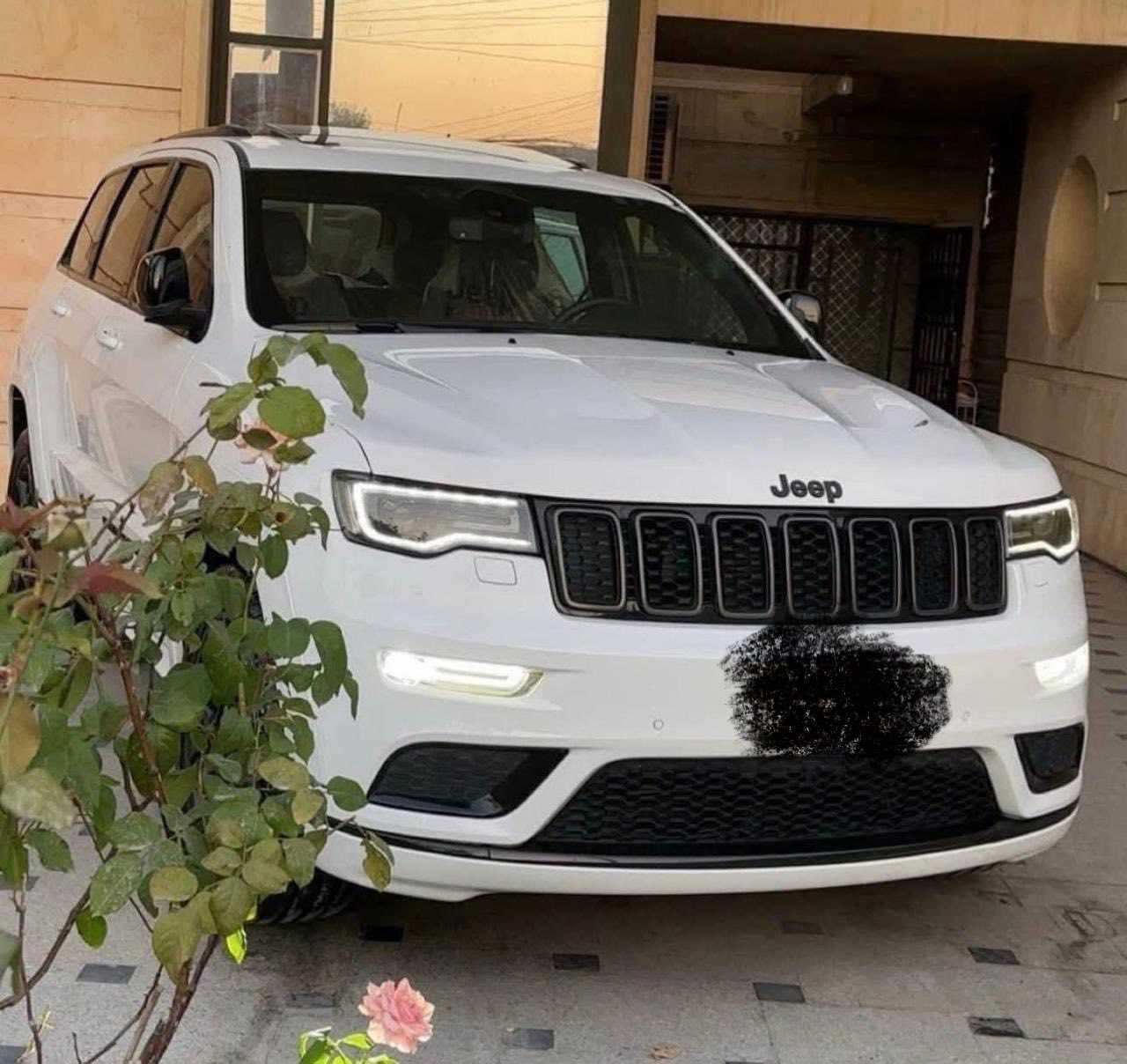 جيب فئة:    S

موديل:     2021

مكينة:     V6 3.6

خليجي مكفولة كفالة عامة ( بيه فقط صبغ نص الدعاميه الاماميه مثل ما موضح بالصوره )

سيارة نظيفة جدا جدا بعد عل وضع شركة سيارة مال جناي 

المواصفــات  1/1

بانورامـــا

رادار جانبـي نقطة عميـاء رادار خلفـي

كشن حار بارد 

كشنات جلد كنتارة

ستيرن هيتـر + كهرباء

نظام توقف اوتـو ستوب

حساسـات امامي خلفي

صندوك كهربائـي

سماعات سستم صـوت

دمام بالصنـدوك

بصمة و تشغيل عن بعـد

كيج الكترونـي

نظام متعدد اوتو للطرق

السعر 32 الف 
السعر مابي كل مجال من الاخير هذه السعر 
مري قلاب وشفط 

***********

اتصال او واتساب
