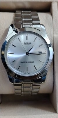 وتحياتي للجميع مجموعه من الساعات الاصلية والنظيفة والمضبوطة الجديدة وا...