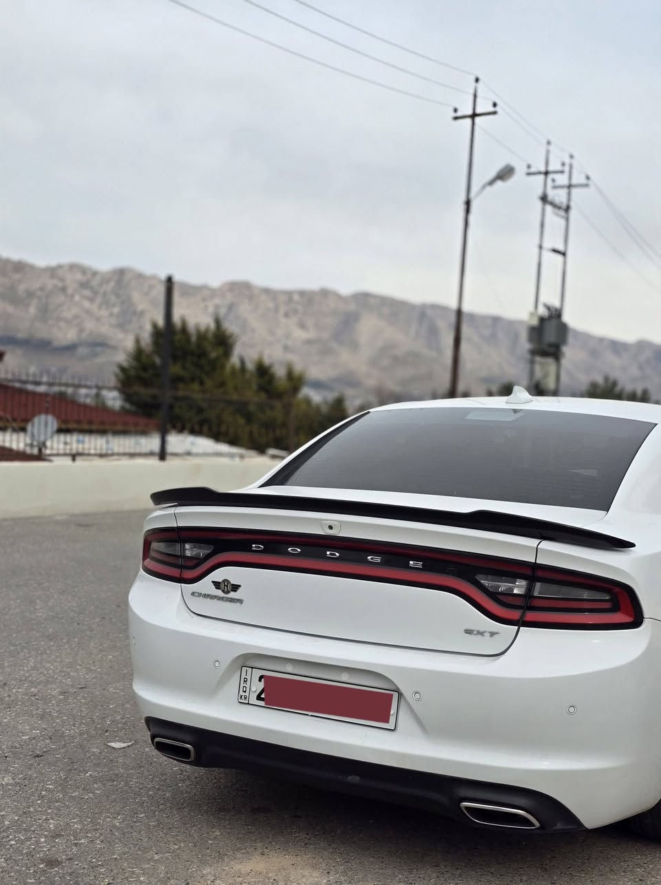 Charger SXT
جارجر موديل 2018 
رقم دهوك دولي بسمي
وارد كندي  كفاله عامه 
جاهزه للخير 
مكينه كير كفاله شرط ع وضع الشركه 
صدر امامي وخلفي شرط طكه مابي
تخم تاير مصارلة شهر شاده

المسافة المقطوعة 65

حجم المحرك 3600

مواصفات 
فتحه
رادار  
شفتات استيرن
دماااام خلفي
داخل اسود
كامره خلفيه
 مصابيح امامية زنون مع بلوجكتر LED .
ويل قياس 20
 مقاعد أمامية كهربائية
مقاعد أمامية  وتدفئة .
 تشغيل عن بعد . .
 محدد سرعة . .
 كاميرا خلفية دوارة.
حساس خلفي
 مرايا  ترحيب متحسسة للاضاءة
دخول ذكي بصمة
#ملاحظه
السياره جديده جداً وبدون بارد 
للاستفسار 
*********** 
مكان السيارة موصل
