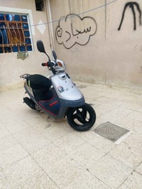 موطور بوتين نضيف كلش  معمر مره وحده كهربئيات كله شغاله سلف شغال يعوزه ...