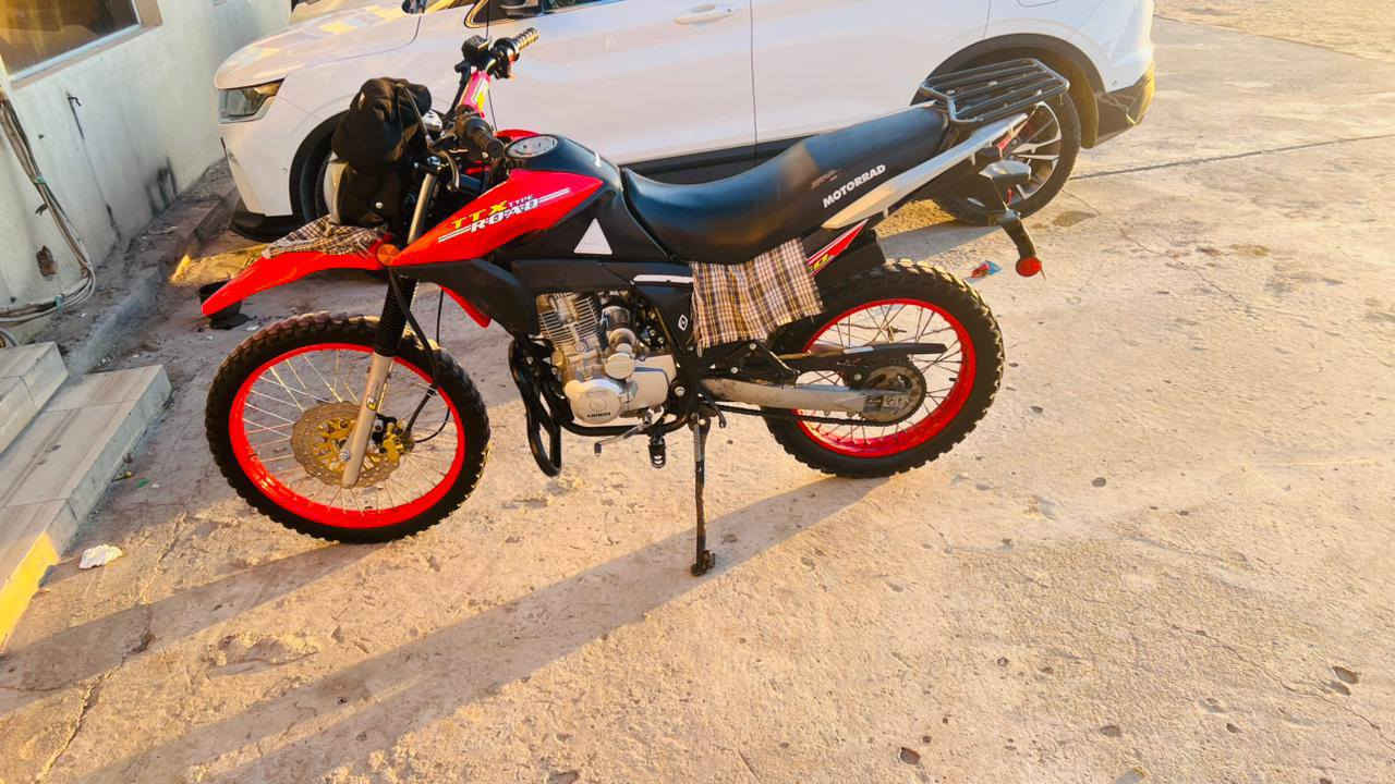 سلام عليكم
شباب دراجه لونسن قفاز
دراجه كدام العين 
نضافه ٨٠ 
دراج امعمره بستن اولفات بس امانت الله غراض ياباني أصلي تعميره كلفتني ٩٠ 
درجه رقم أربيل تحول ثاني يوم 
السعر 1950 مليون اوتسعميه اوخمسين اوبيه مجال للطيبين 
تواصل واتساب فقط 
رقم الهاتف ***********
عنوان موصل جانب الأيسر
