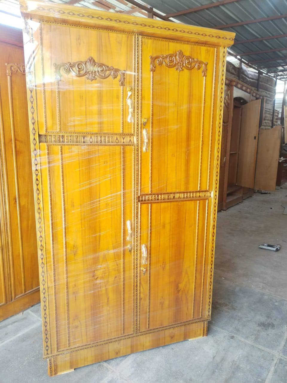 السلام عليكم متوفر كناتير ابو٢و٣و٤و٥و٦كل نوعيات متوفرةوتساب متوفر ***********
