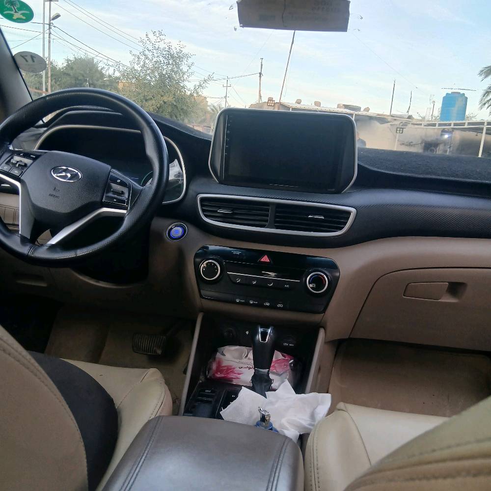 السلام عليكم 🌹🌹 للبيع توسان موديل 20
خليجي 

🍀مواصفات 
🍀بصمه 
🍀شاشه
🍀كامره
🍀كشنات جلد
🍀كشن السايق كهرباء 
🍀مري شفط + اشاير مري 
🍀تحكمات ستيرن 
🍀حساس امامي خلفي ***********
🍀شاحن وايرلس
🍀لد امامي خلفي 
🍀تبريد قطعتين 

مكفوله من الصبغ والحادث 
(

السياره جديده وجاهزه 
والشراي يتفضل 
***********
***********  وتساب