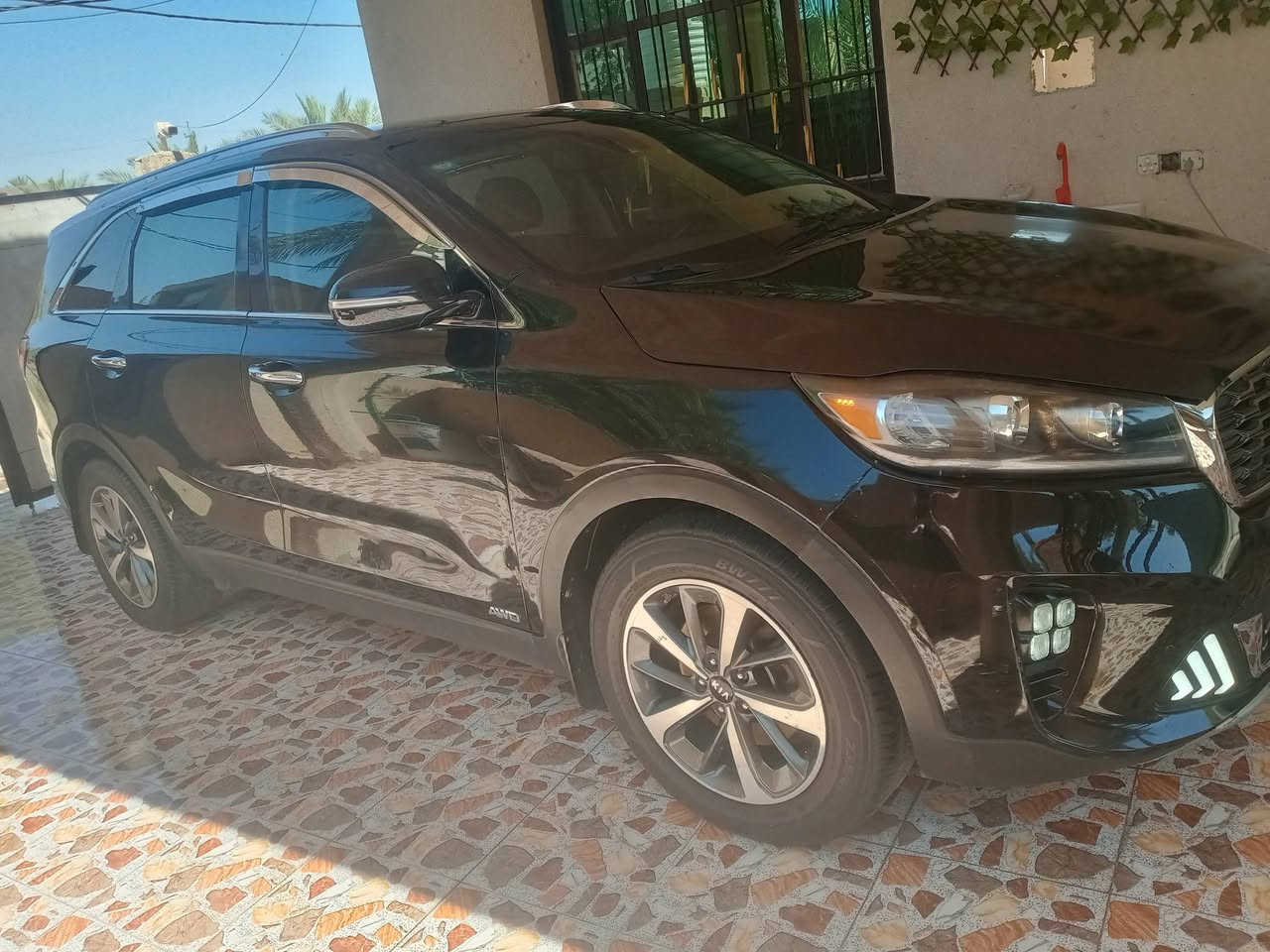 سورنتو موديل 2019 
فئة EX 
اعلى مواصفات وارد امريكي حادثه بالمنشور بدون تبديل صبغ فقط مكان الحادث وصبغ جوه الرقم الخلفي رقم بغداد باسمي ستة سلندر فور ويل بصمة بانوراما سايد بريك دكمة رادارات أمامية وخلفية وجانبية يدات ترحيب سبعة راكب ثلاث قطع تبريد تحديد مسار كشنات كهرباء وجلد بردات حساسات أمامية وخلفية جنطة كهرباء تدفئة كشنات وستيرن لدات أمامية وخلفية ماشية 101 تخم تاير جديد وحدادية جاهزة مكان السيارة بابل للاستفسار متوفر واتساب على الارقام
***********
***********
