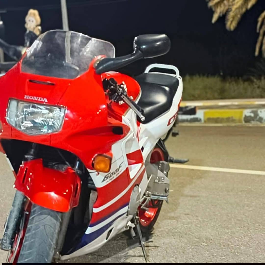 سبي ار 600مكفوله كفاله عامه مرقمه انبار انكليزي تحويل ثاني يوم اي نقص مابيه مكينه وكير مكفولات جيب وياك الف فيتر مكاني فلوجه السعر 3ملاين ونص وبيه مجال بصيط رقم وات ساب ***********
