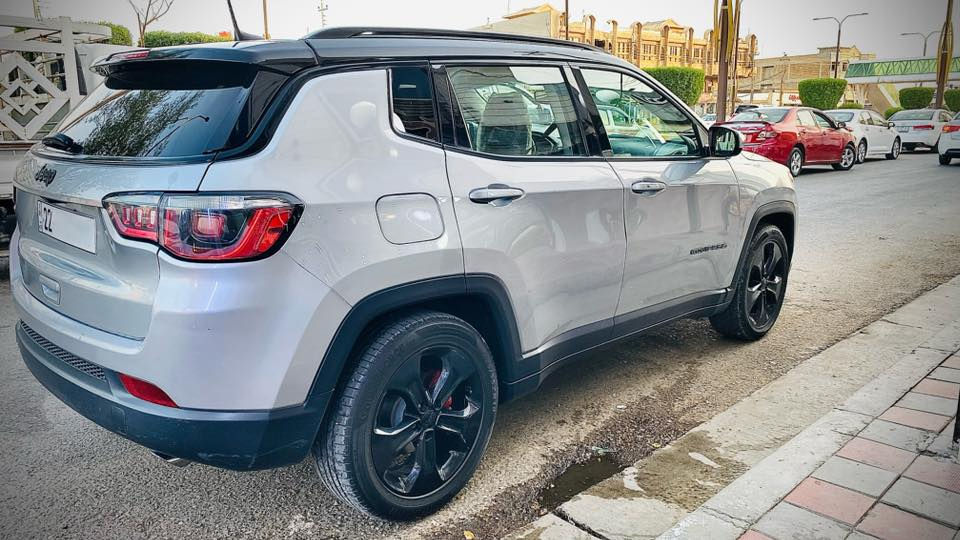 للبيع جيب كومباس 2020 وارد أمريكي نظيفة
وجاهزة
٧ الموديل: 2020
٧ المسافة المقطوعة: 82,000 كم
٧ اللون: سلفر وقمار سوداء وهاذا مرقوب جدا
٧ المحرك: 2400 سي سي (4 سلندر)
• محرك قوي اقتصادي ١١
• صرفية بنزين ممتازة، مثالي للمدينة والسفر
• نظام دفع أمامي (FWD)
• كير أوتوماتيك 6 سرعات استجابة ناعمة ومريحة V
٧ المواصفات الإضافية:
• فول مواصفات (شاشة كبيرة, كاميرا خلفية, كراسي جلد,
تبريد وتدفئة)
• تشغيل عن بعد
• تحكم بالسير الجهتين V
• كشافات ضباب ٧
• بصمة تشغيل ودخول ذكي
• مثبت سرعة /
• تحكم طارة
• نظام توفير وقود ذكي + تحكم قيادة مريح
• مكينة, كير, تبريد كله مضمون V
٧ الحالة:
• السيارة نظيفة جداً من الداخل والخارج
• بيها فقط قطعتين تبديل (بونيت + جاملغ)
• السنوية تحويل ثاني يوم - تريد وكاله انا زاهز
• لا تحتاج أي صرف - مجرد تركب وتسوق
الموقع: الحله
السعر المطلوب: 140 فقط قابل للتفاوض شي بصيط حق
الجيه
) للاستفسار اتصال ع الرقم ‭0775 333 7890‬
