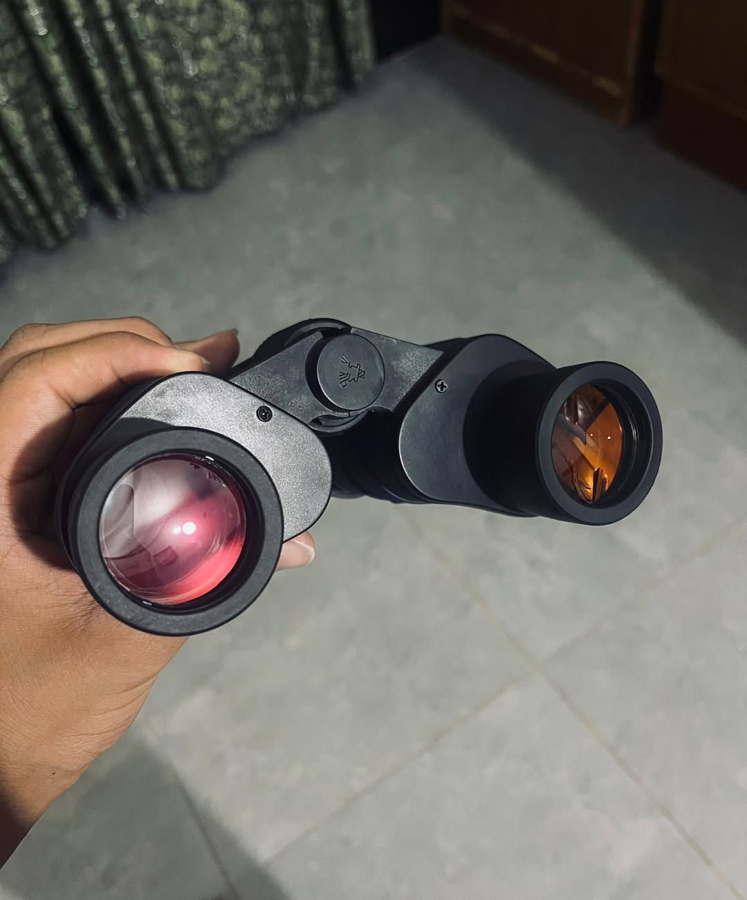 السلام عليكم شباب هاذ ناظور مال صيد جداً جميل مدأ الرؤية 8x35
ألأسم مالتةCOAED OPTICS 
شباب سعرة45وبي مجال الي يحب يتواصل وياي هاذ رقمي ***********بدون ملحقاتة
