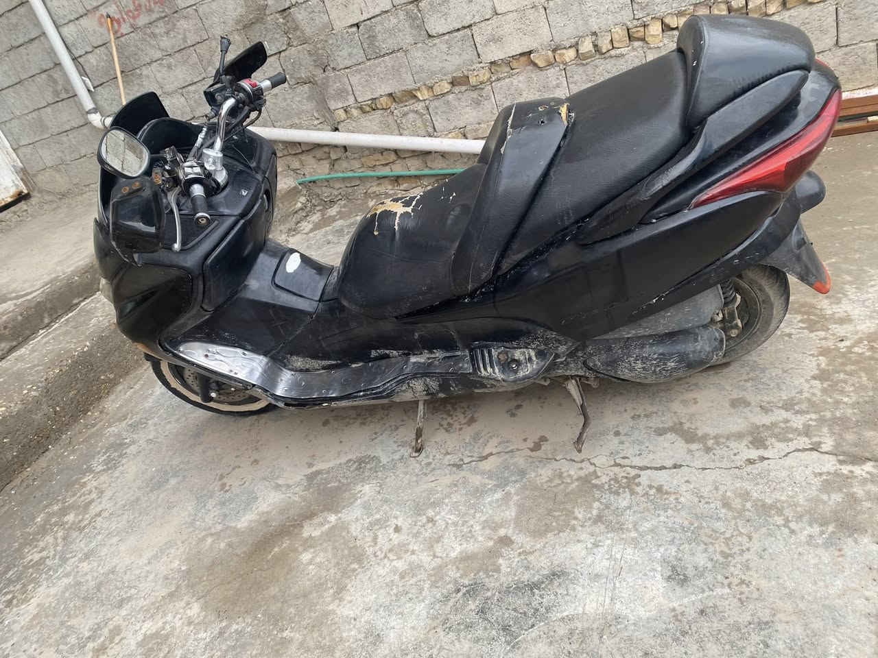 السلام عليكم مرا خصت الادمن فروصه صفر 8 دراجه جديده وحلوه مكينه مفتوح مبدل كور دراجه حلوه نكره كهربائيات كلها شغاله أي ستفسار وتساب أو الاتصال ***********
