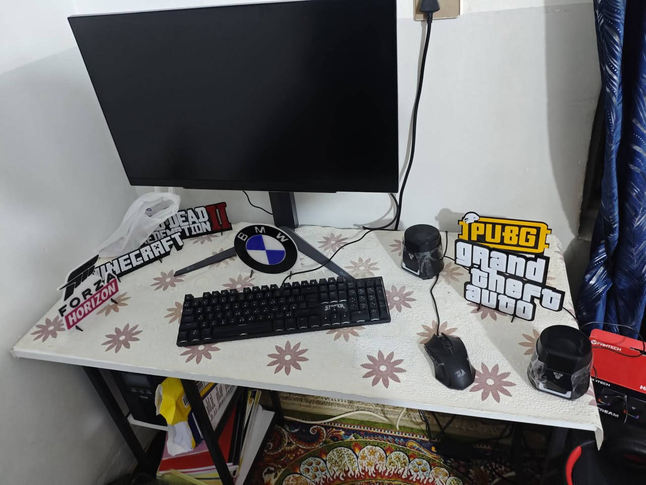 CPU Ci5 14400F 2.5/20M 10C TRAY
الوحة الام 
M.B GIGABYTE B760M D3H DDR4 1700 LGA
رام عشوائي 
RAM DDR4 KIT 2X8GB 3600 TEAM GROUP DELTA RGB B CLI8 BLACK
كارت الشاشه 
VCNVD MSIRTX 5060 GAMING OC 8/128
الذاكرة 
SSD 1.0TB WD BLUE SN5000 NVME M.2 
GEN4 5500
مبرد
FAN COOLING AIR COOLERMASTER HYPER 
212 SPECTRUM V3
الطاقه 
PSU NZXT C SERIES 750W 80PLUS BRONZE
الصندوق 
CASE GALAX REVOLUTION-05 ARGB 4 FAN BLACK
النضام
SW WINDOWS 11 PRO STICKER
الشاشة
LED LG 27 27GS75Q-B HDMI DP 2K IPS HDR10 200Hz 1Ms 180HZ
UPS اليوبي اس
1KVM

مع ميز وسماعات إذن وسماعات خارجية وكرسي كيمنك وماوس  وكيبورد مع ميز وكرسي كيمنك السعر مليونين وبيه مجال الشراي 
للاستفسار ***********
