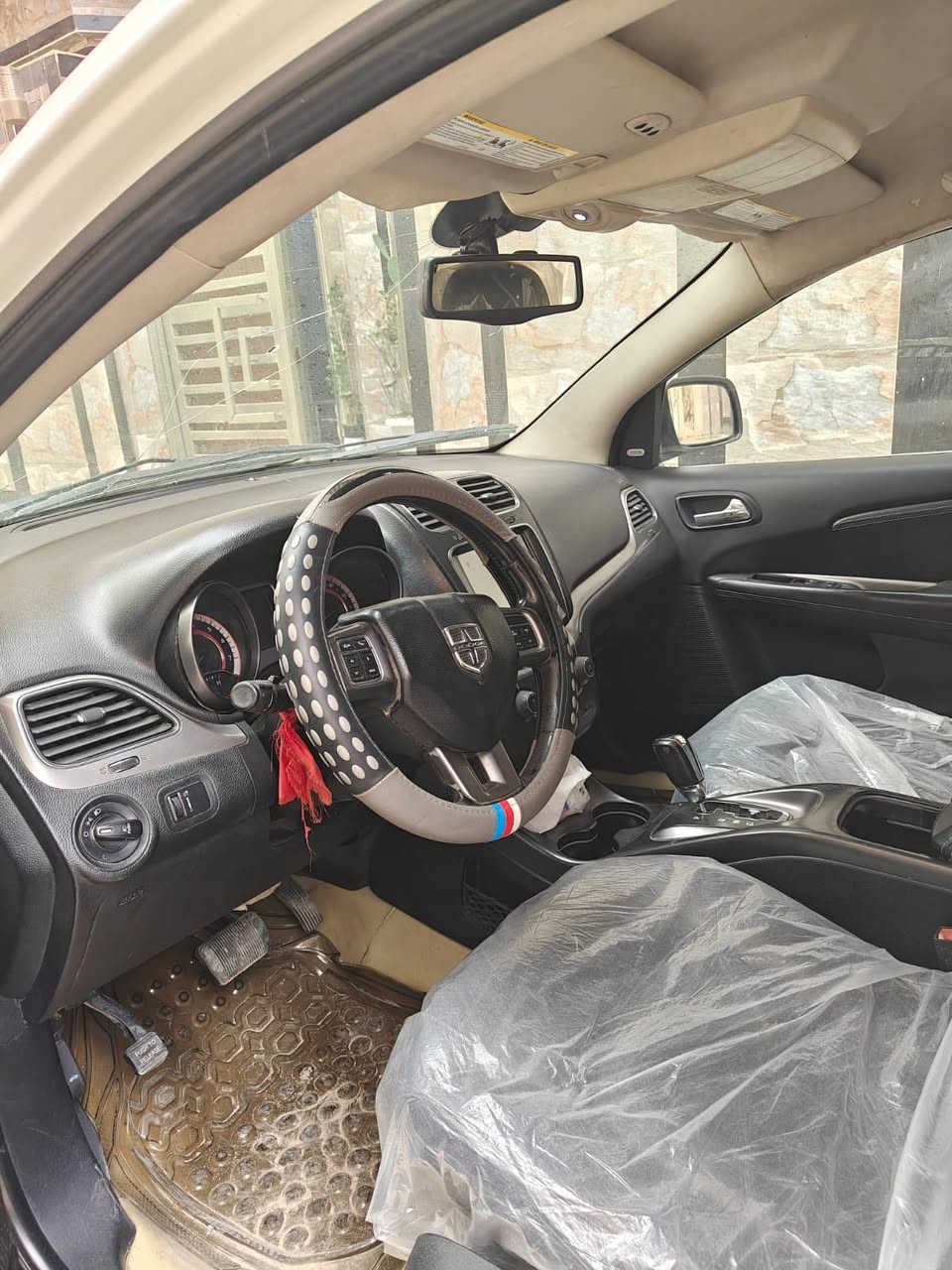 سلام عليكم جورني للبيع موديل 16 سياره حلوه بيهباب الخلفي مبدل وبيه طخات خفيفه مكينه 4سلندر 7 راكب رقم ذي قار تحويل ثاني يوم مكان ناصريه مركز سعر 115 وبيه مجال ***********
