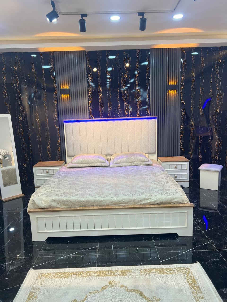 • موديل: ابرار
• 9 قطع
• السرير مخزن
• الميز تواليت الضخم
• تصميم فاخر
• شغل ممتاز
• المصنع الأصلي
• قياسات ضخمة
• ظهر الغرفة بلوك بالكامل
• برغي وچوي حديد
• مليون 400الف
توصيل بغداد مجاني اطراف20 محافظات جنوبيه 75شماليه 100
شد مجاني تصعيد كل طابق 10الف


**إذا كنت صاحب هذا الإعلان وتريد حذفه لأي سبب، رجاءا أرسل رسالة إلى الدعم الفني**