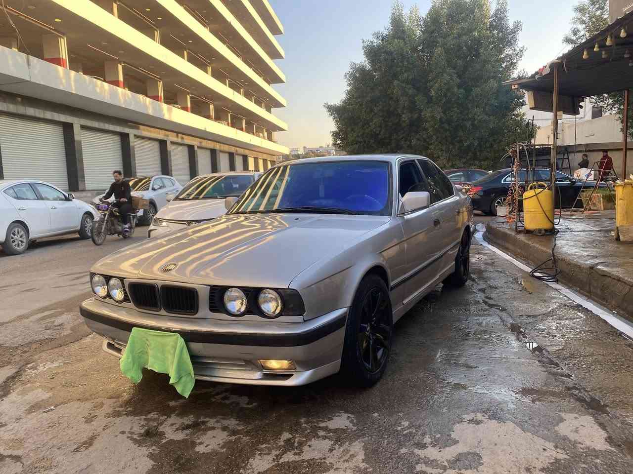 السلام عليكم بيم 525كير محرك كفاله صدر جديد تخم تاير جدد موديل 91رقم بغداد مشروع وطني تحويل مباشر 
المكان بغداد المنصور السعر 52 بيه مجال مسكر عدل 
***********
***********
