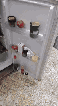 ثلاجه شغاله نضيفه شرط تجميد ماعرف شكد حجمها وصط ب٧٥ قفلها الشراي يتصل ...