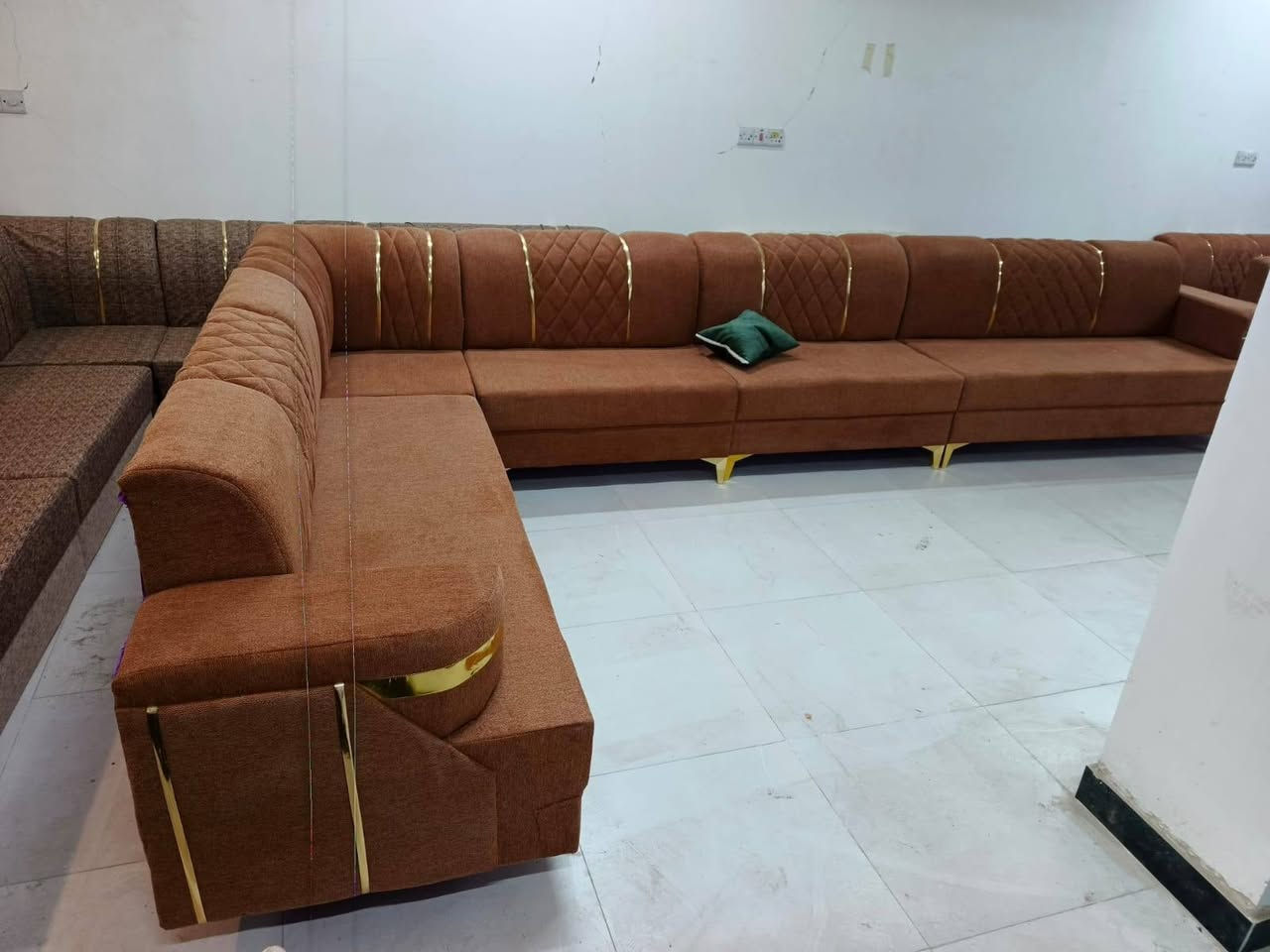 ديوان أبو ضمان سفنج خشب ديوان  تسكام وليس جاهز موجود عشر مقاعد وعشرين مقعد وأكثر
العنوان الرفاعي شارع أربعين يم افران النجفي ***********
 *********** واتساب
