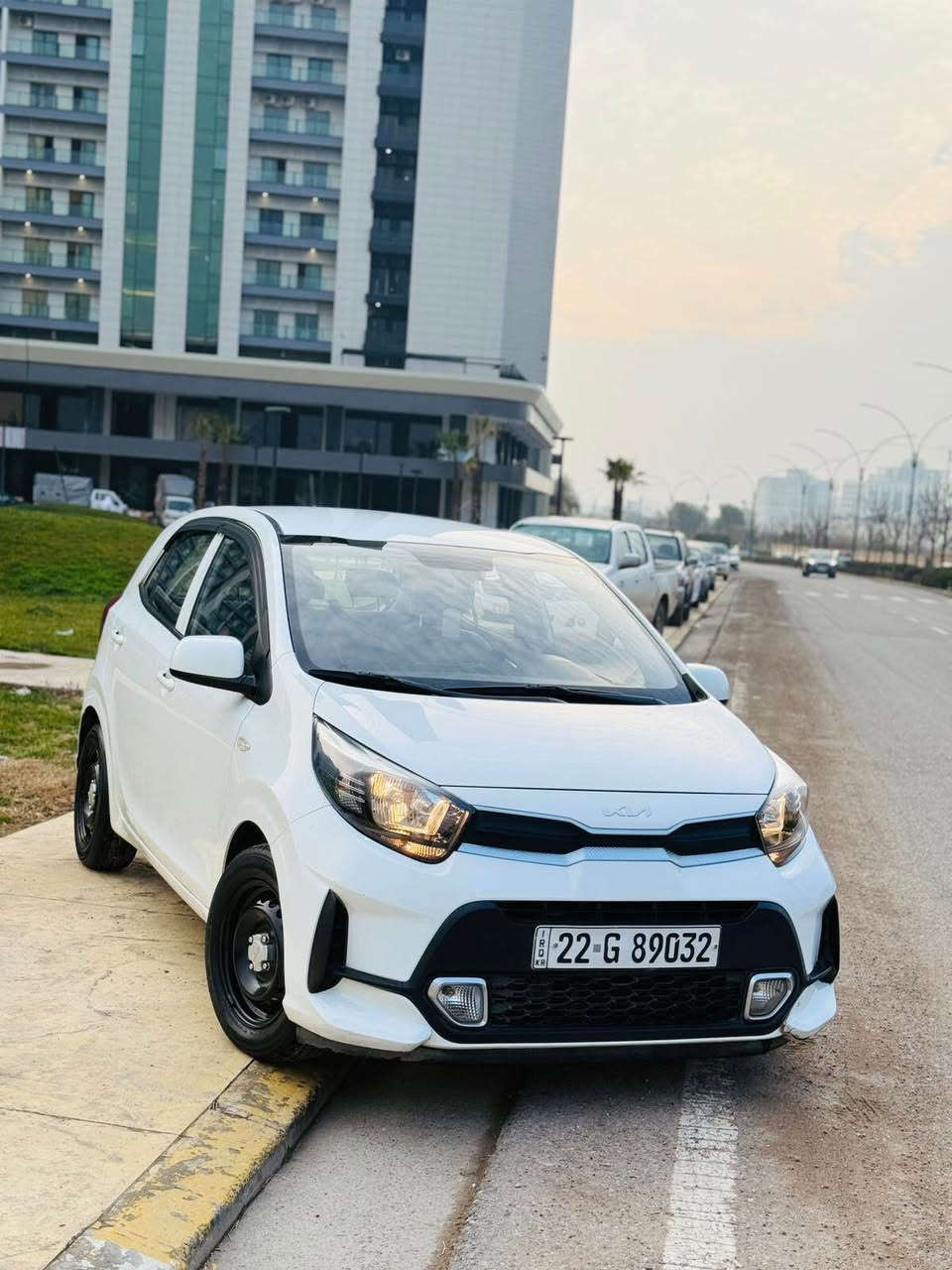 Kia morning 
3 پستۆن
کیا پیکانتۆ مۆدیل2022 
هیچی نیە تەنها 40,000km رۆیشتوە 
مواصفات فولە
هیچی پێوەنیە 
رەقەم نوێ ؛ 
هەزەی نوێە 
سەنەوی نوێیە ، بەناوی خۆمە یەک دینار مەسروفی نیە
لەسەر دەقی شەریکەیە لە هەولێرم  

کۆڕەک 0750.385.35.32 ژمارەی مۆبایل

زین 0780.369.94.14 أربيل, العراق
