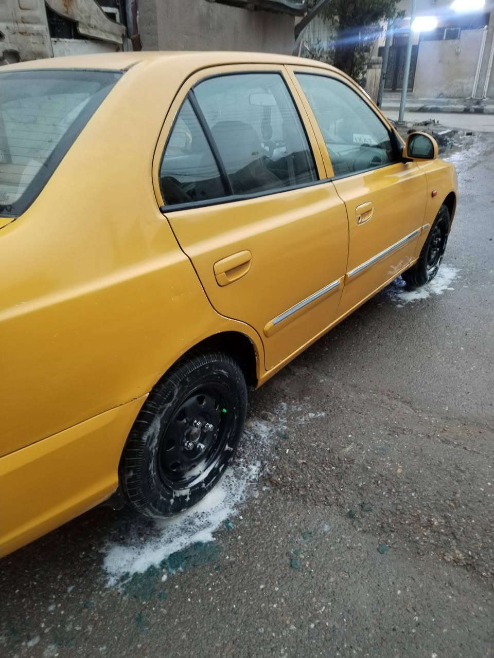 السلام عليكم سيارة فيرنة للبيع سيارة ما معيودة بلادية بيهة ضربة بجاملغ الخلفي مال سايق سيارة خير م̷ـــِْن •اللّـہ̣̥ مصفرة هيئة وغرامات  تخم تاير جديد صدر جديد سيارة م̷ـــِْن خذتهة علا حطتهة ما بيهة اي شي متوازي سعر 72وبيهة مجال 
المكان بغداد زعفرانية
رقم ***********
