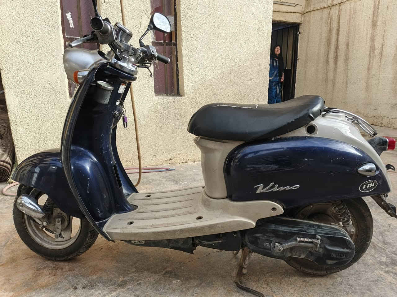 ماطور عبد الحليم فحل للبيع رمبة محرك ما مفتوح بلادي كابريتر بلادي عداد سرعة عداد بانزين كله شغال كهربائيات شغالة تخم تايرات امامي خلفي جدد مستعملات سبوع فقط
سعره 625 وبي مجال قليل 
رقم تلفون / ***********
